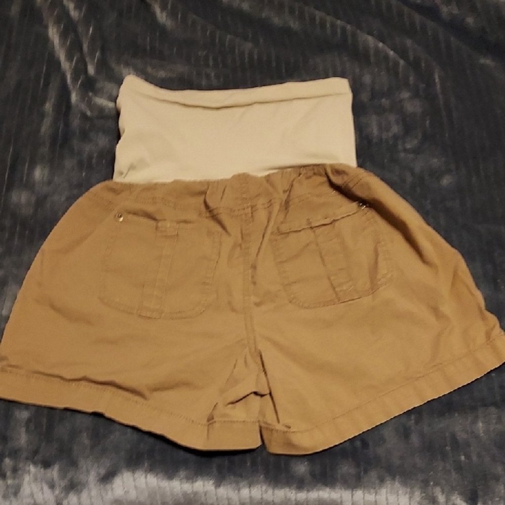 Oh Baby by Motherhood Cargo Shorts Tan and Cream Maternity Comfort - Picture 3 of 3